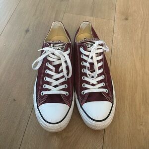 Men’s converse,  Maroon